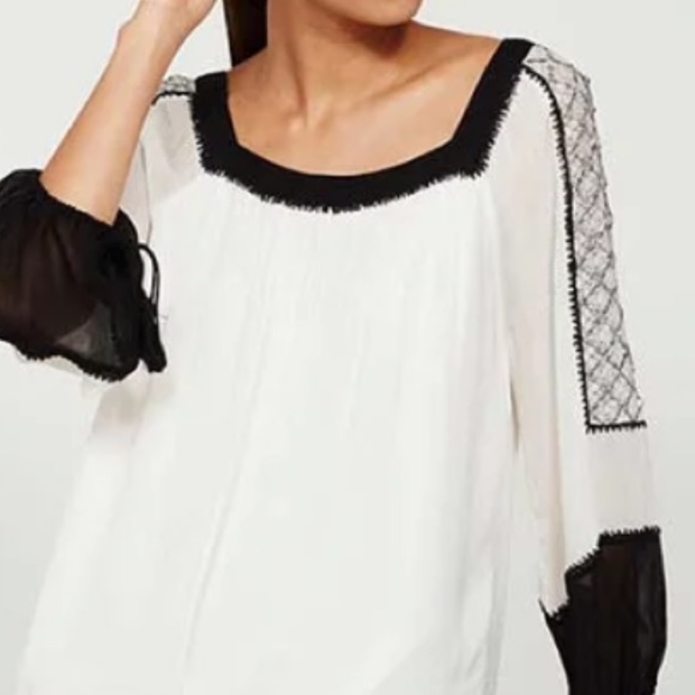 Club Monaco Cream Gray 3/4 Sleeves Square Blouse